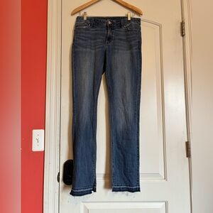 White House Black Market Straight Leg Blue Jeans. Distressed Cuff. size 8 Slim.